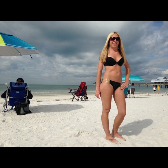 Meet your Posher, Melissa Ambassador of Poshmark💕 - Picture 6 of 8